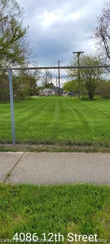 Property Photo:  4086 12th Street  MI 48229 