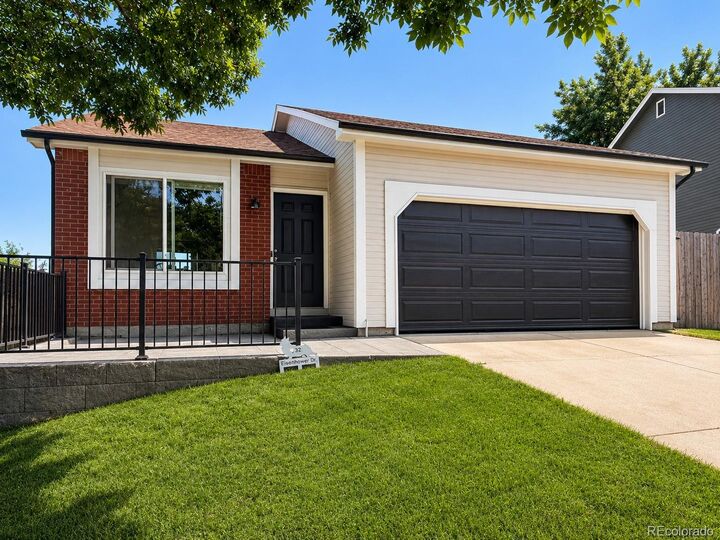 Property Photo:  392 Eisenhower Drive  CO 80027 