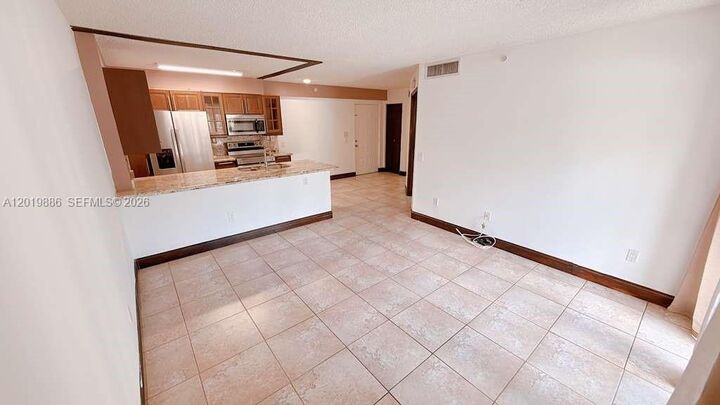 Property Photo: 470 S Park Rd 7-104 FL 33021