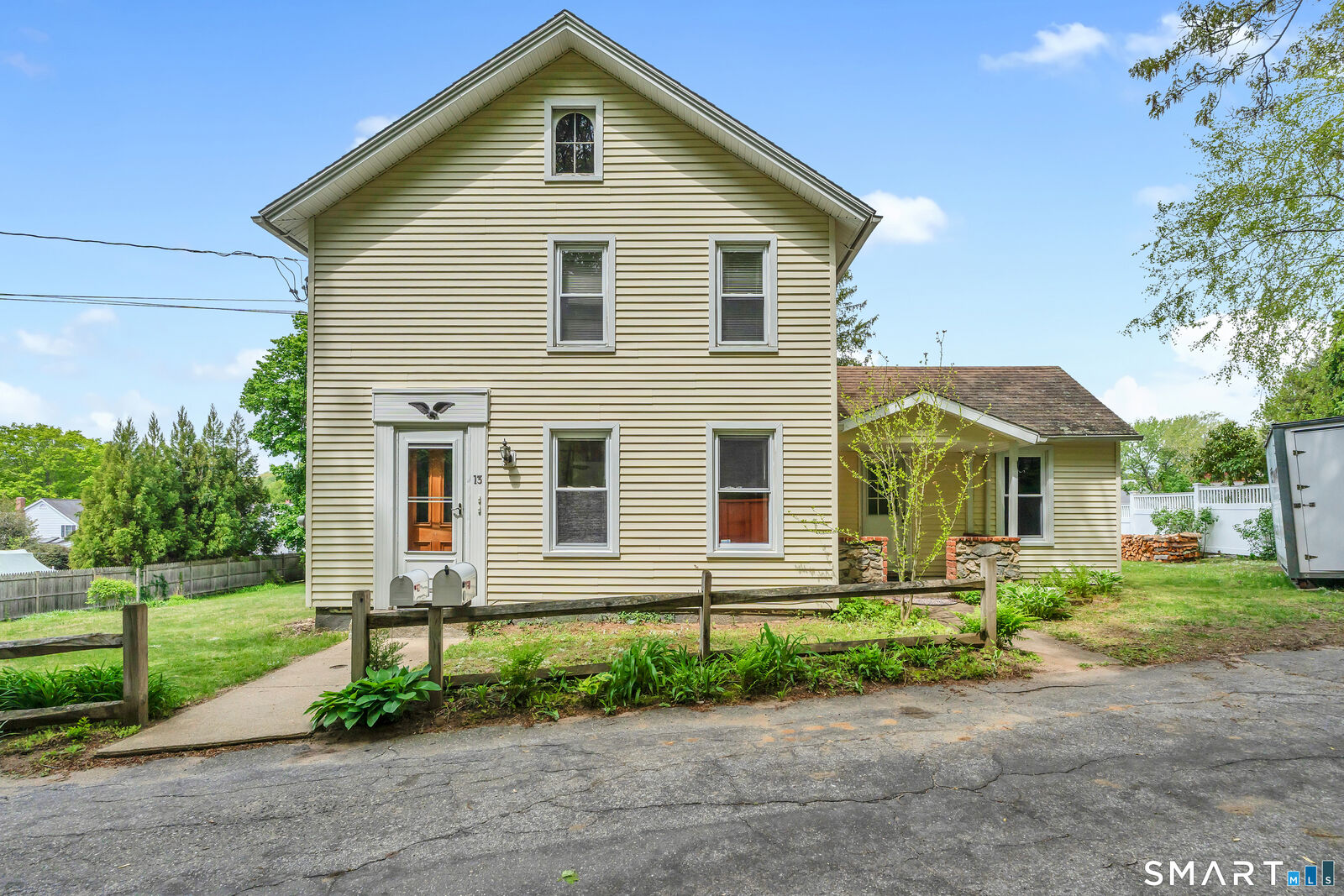 Property Photo:  13 Platt Lane  CT 06417 
