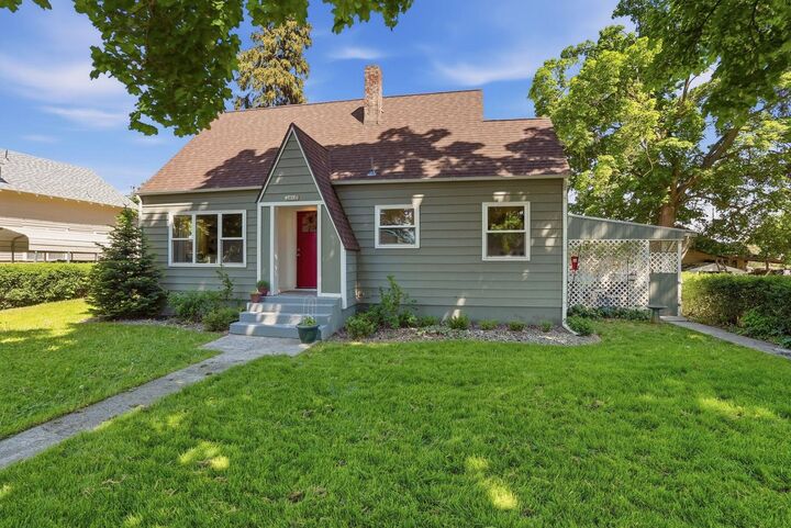 Property Photo:  3016 N Park Rd  WA 99212 