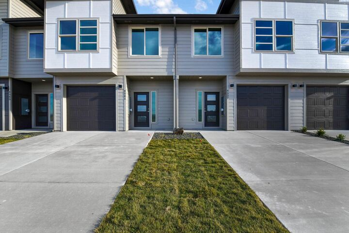 Property Photo:  4537 Road 114  WA 99301 