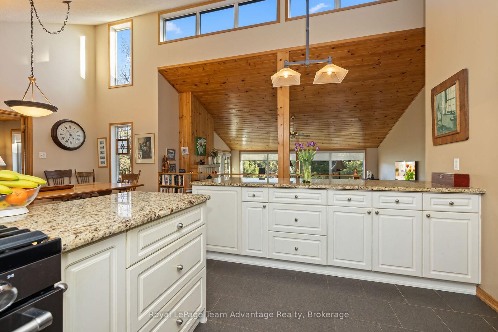 Property Photo: 68 Shebeshekong Road S ON P0G 1G0