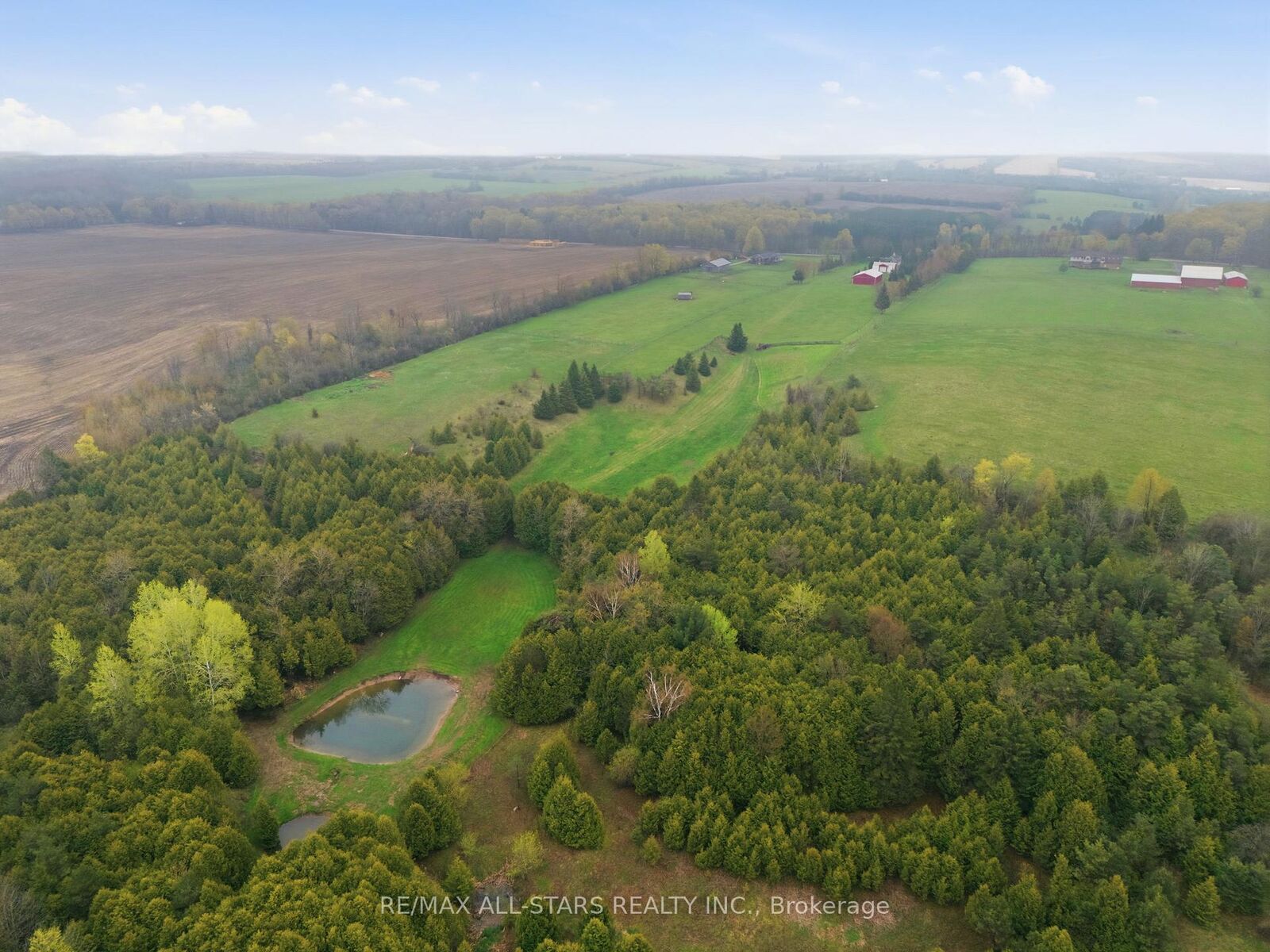 Property Photo: 4271 Fallis Road ON L0B 1L0