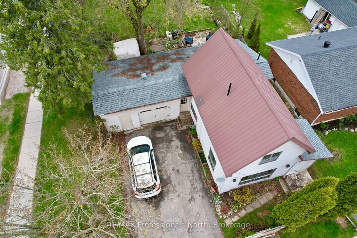 Property Photo: 209 Dill St Street ON P1L 1E6