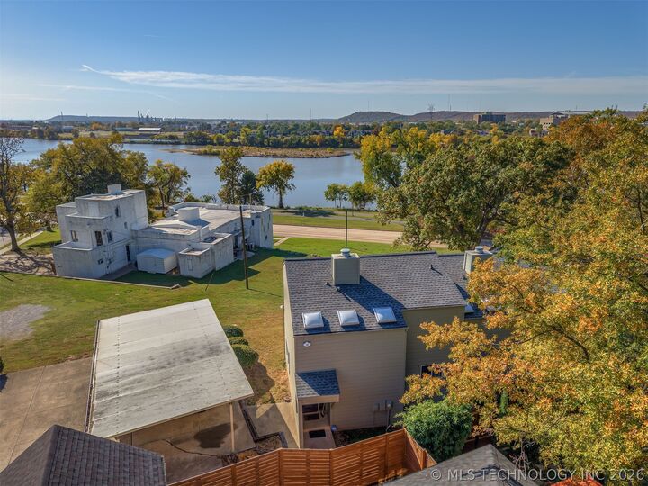 Property Photo:  1410 S Houston Avenue D  OK 74127 
