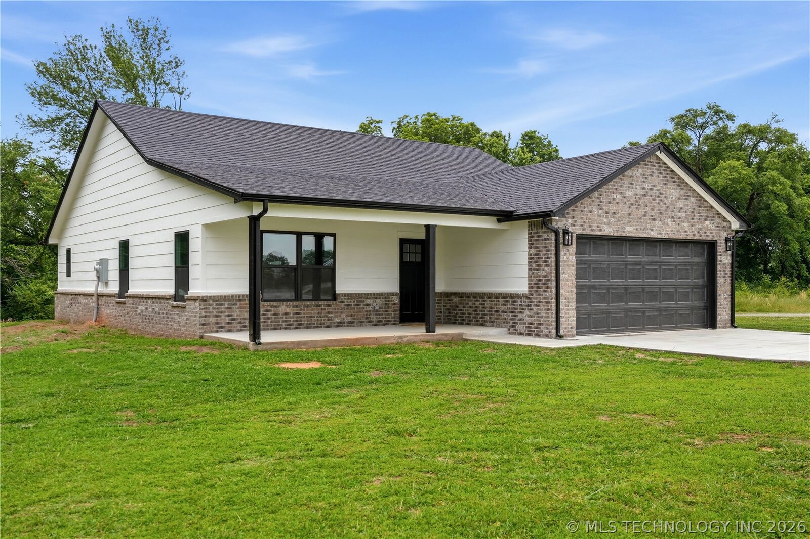 Property Photo:  1003 5th Avenue  OK 74469 