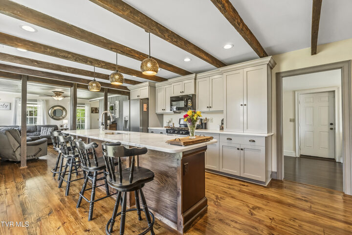Property Photo: 217 South Irish Street TN 37743