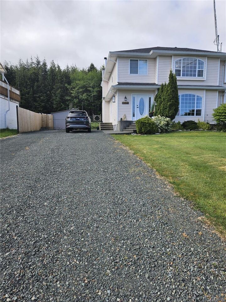 5012 Beaver Harbour Rd #A — photo 1