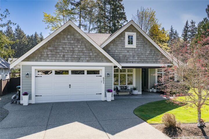 651 Eaglecrest Dr — photo 1