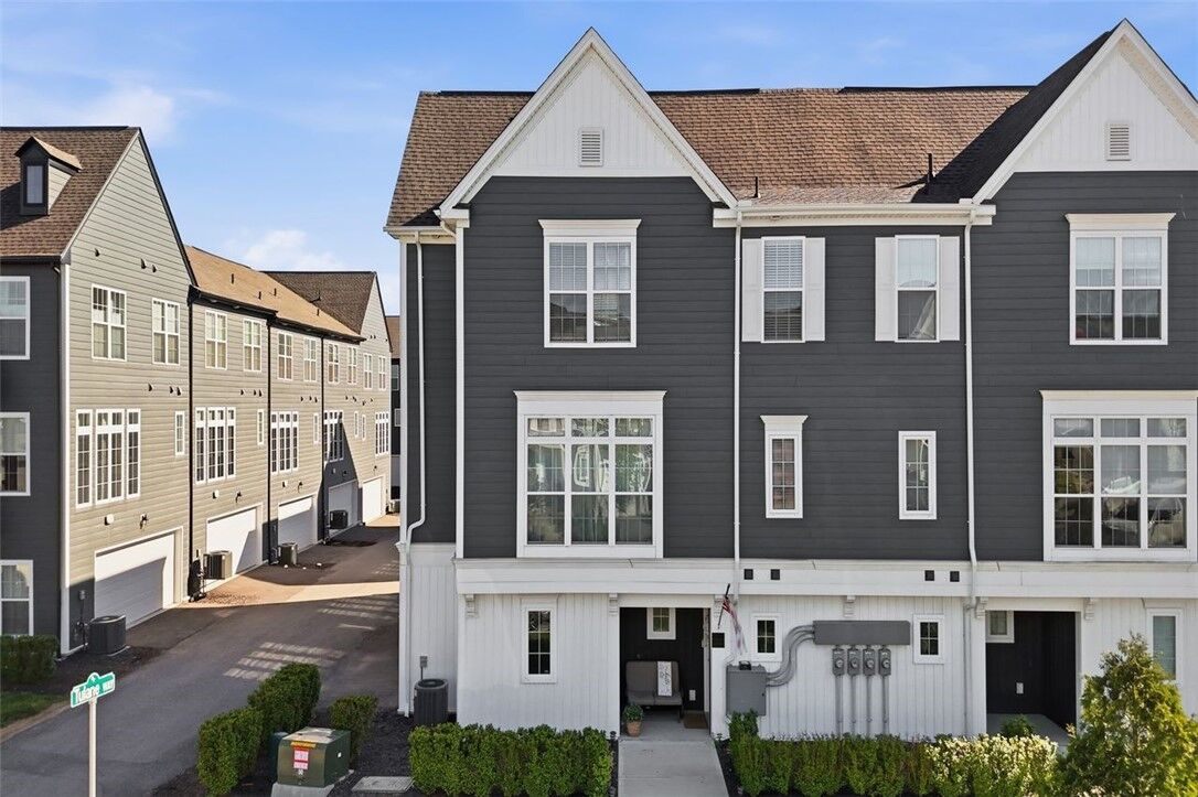 Property Photo:  3106 Tulane Way  PA 15017 