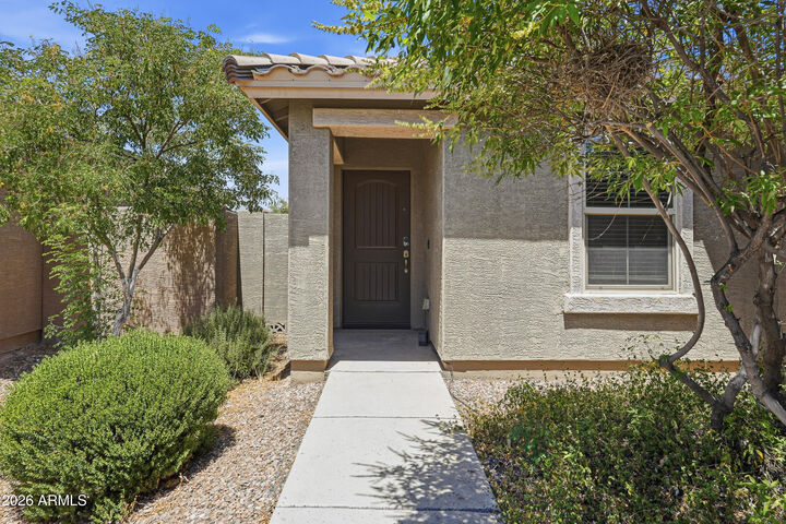 Property Photo: 920 W Lowell Drive AZ 85140