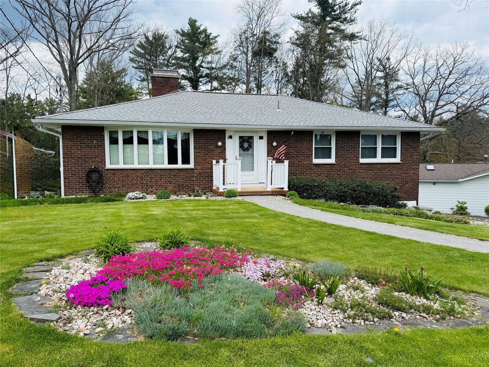 Property Photo:  7 Wellington Drive  NY 13760 