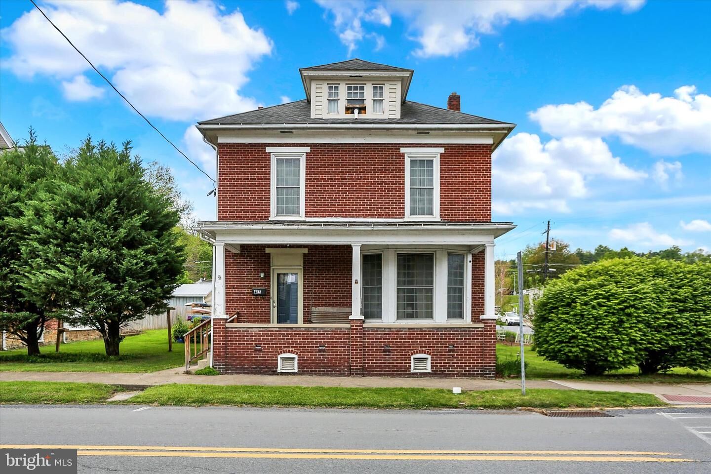Property Photo:  465 N 4th Street  PA 17074 