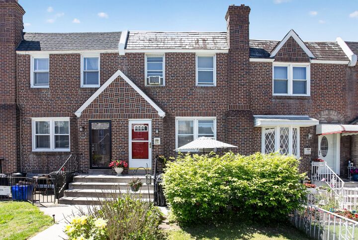 Property Photo: 224 Higbee Street PA 19111