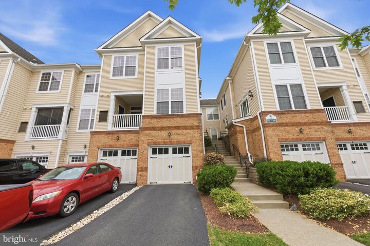 Property Photo:  43905 Hickory Corner Terrace 105  VA 20147 