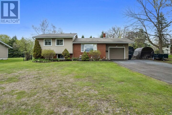 Property Photo:  114 Morris Road South  ON K7H 3A8 