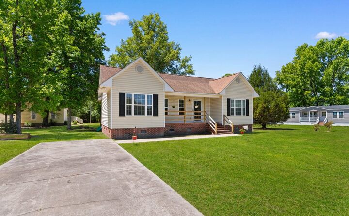 Property Photo:  513 Coleman Ct.  SC 29571 
