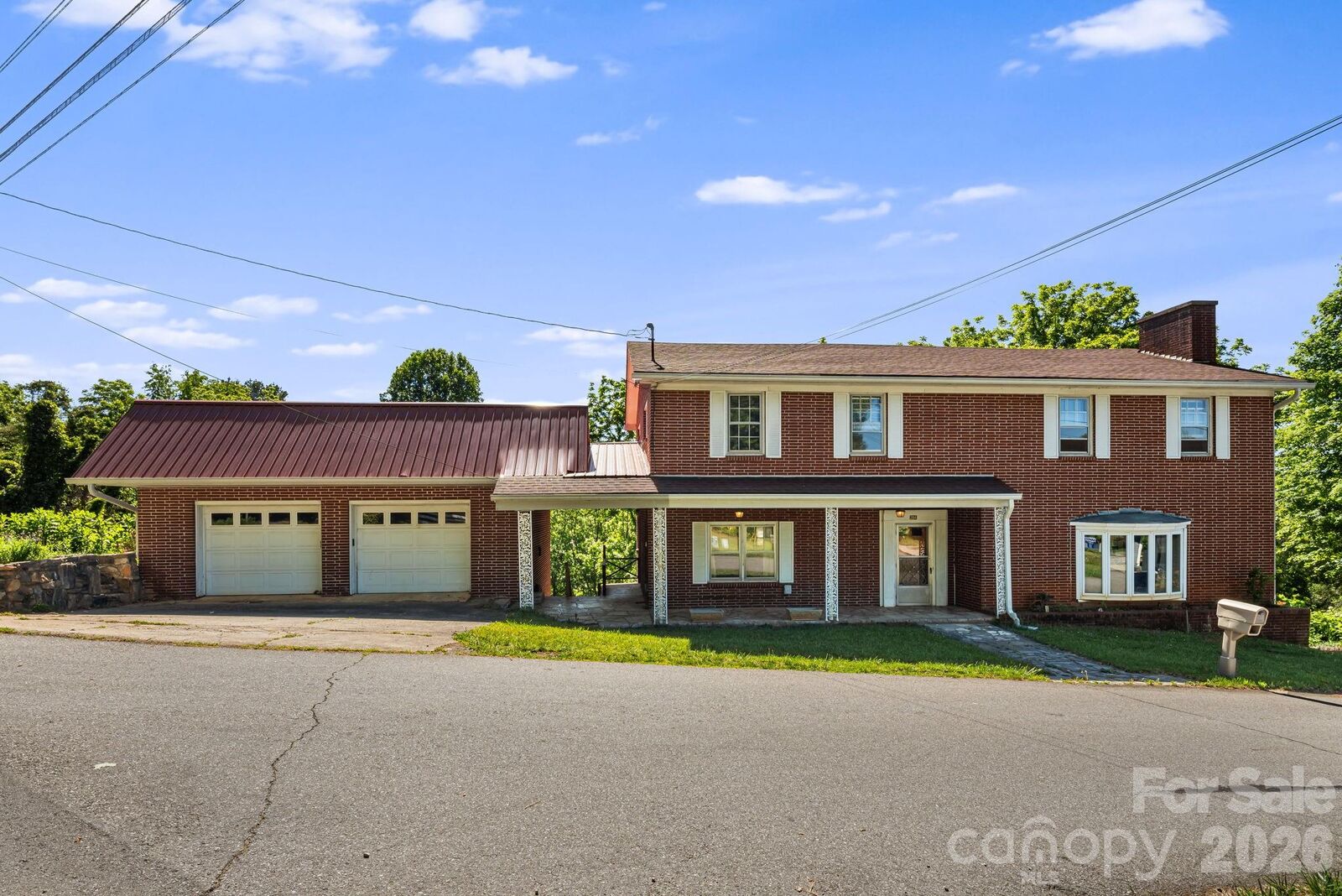 Property Photo: 284 Chestnut Street NC 28754
