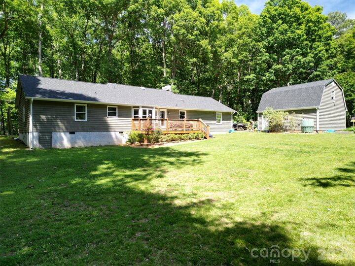 Property Photo:  9309 N Pine Hill Lane  NC 28215 