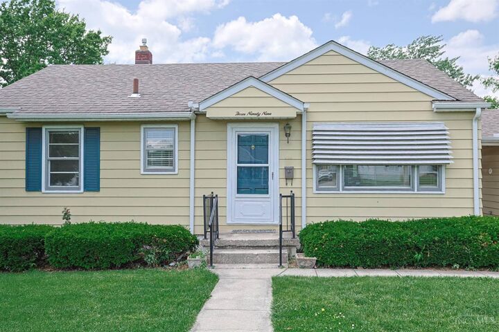 Property Photo:  399 S Eastview Parkway  OH 45011 