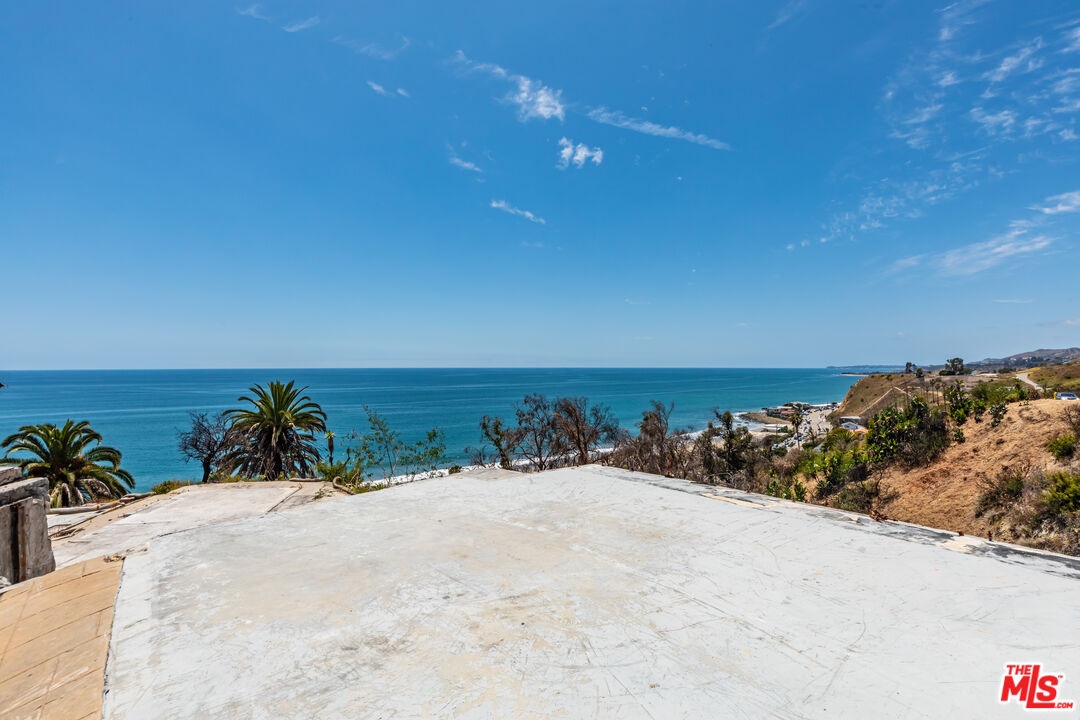 Property Photo: 21470 Rambla Vis CA 90265