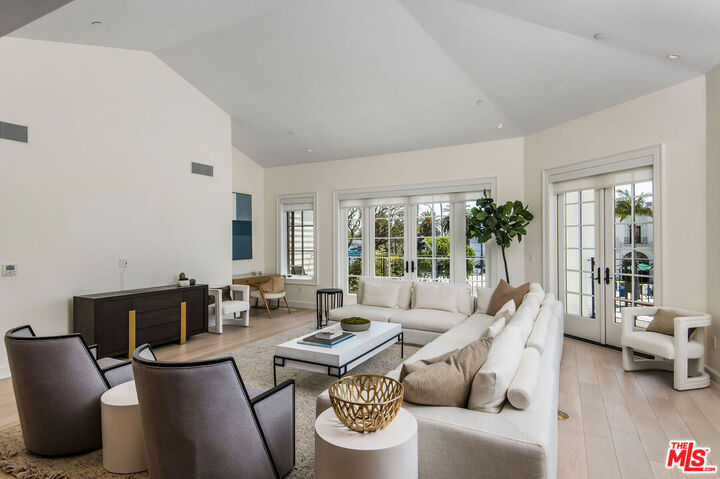 Property Photo: 15225 Palisades Village Ln CA 90272