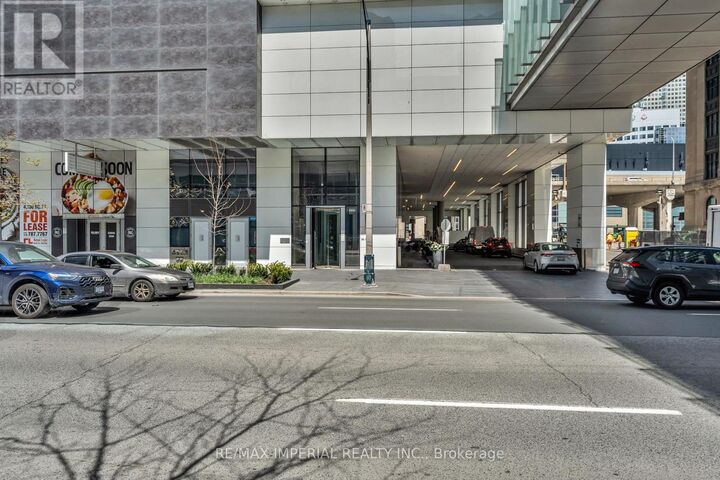Property Photo:  88 Harbour Street 6007  ON M5J 0C3 