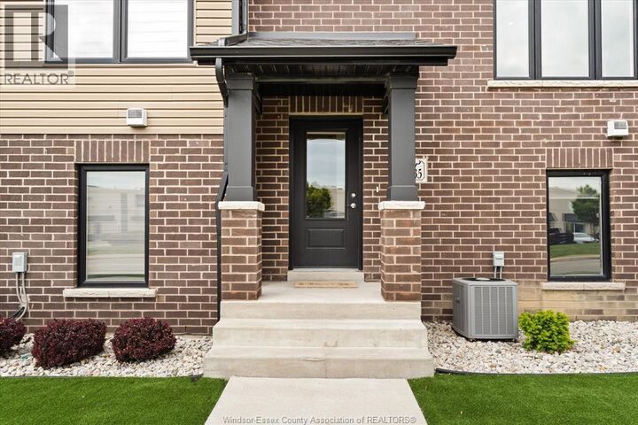 Property Photo:  735 Brownstone Road  ON N8K 0A8 