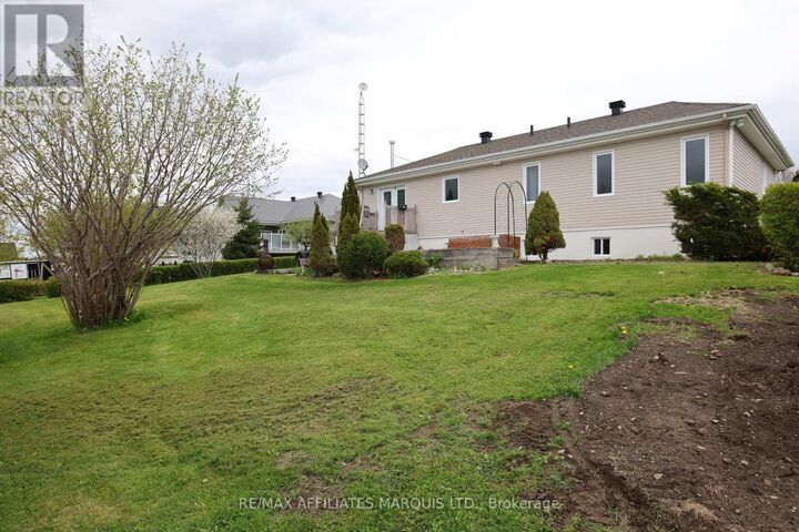 Property Photo: 2054 Valley Street ON K0C 1W0