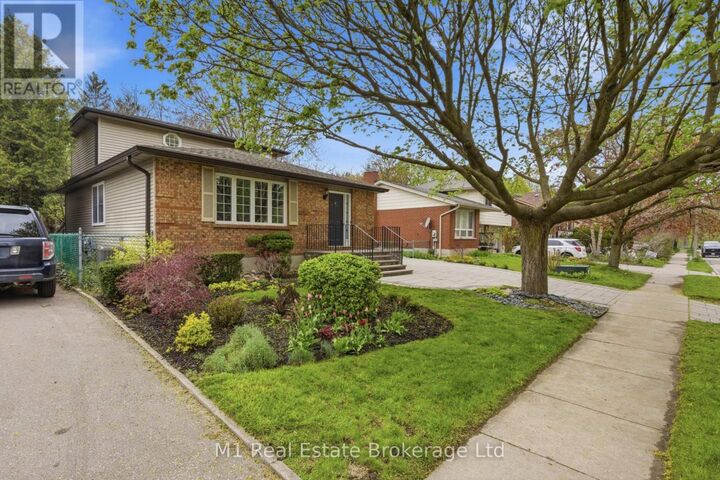 Property Photo:  194 Cardigan Street  ON N1H 3Z9 
