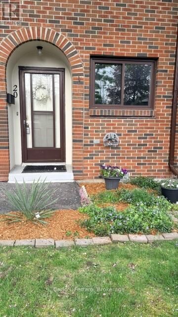 Property Photo: 20-41 Rhonda Road ON N1H 6H1