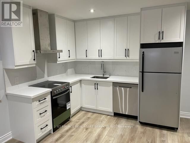 Property Photo:  71 Vaughan Boulevard Basement  ON L4J 3N8 