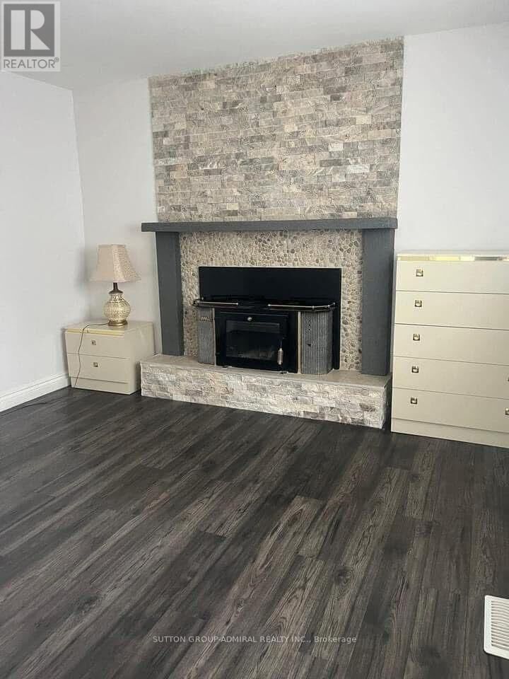 Property Photo:  123 Cherry Hills Road  ON L4K 1M3 
