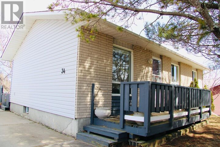 34 Terrace Heights Dr — photo 1
