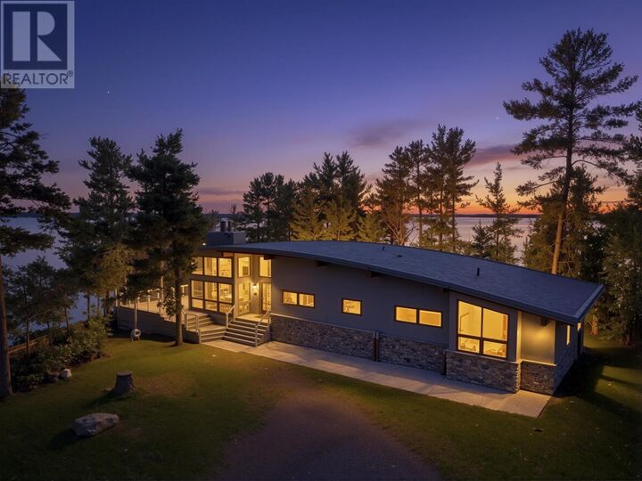 447 Hopkins Bay Rd — photo 1