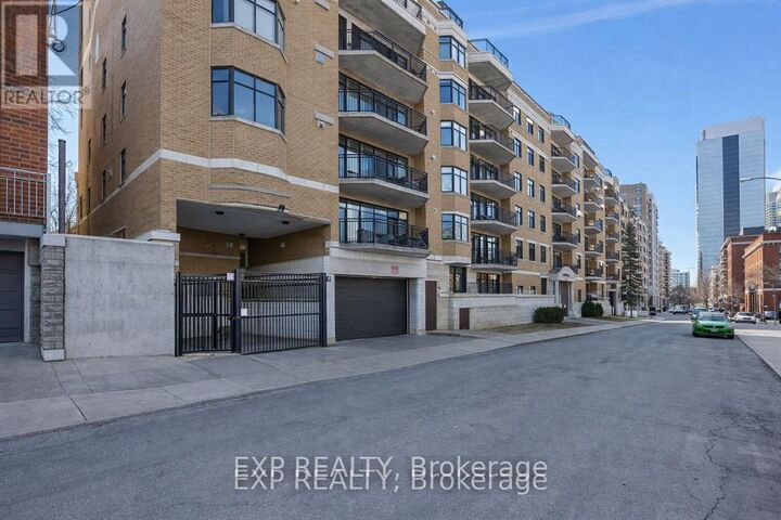 Property Photo:  260 Besserer Street 209  ON K1N 1J3 