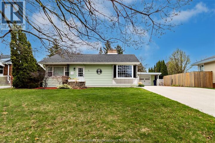 Property Photo:  32 Maple Street  ON N7L 2E6 