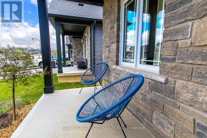Property Photo:  48 Compass Trail  ON N5L 0B4 