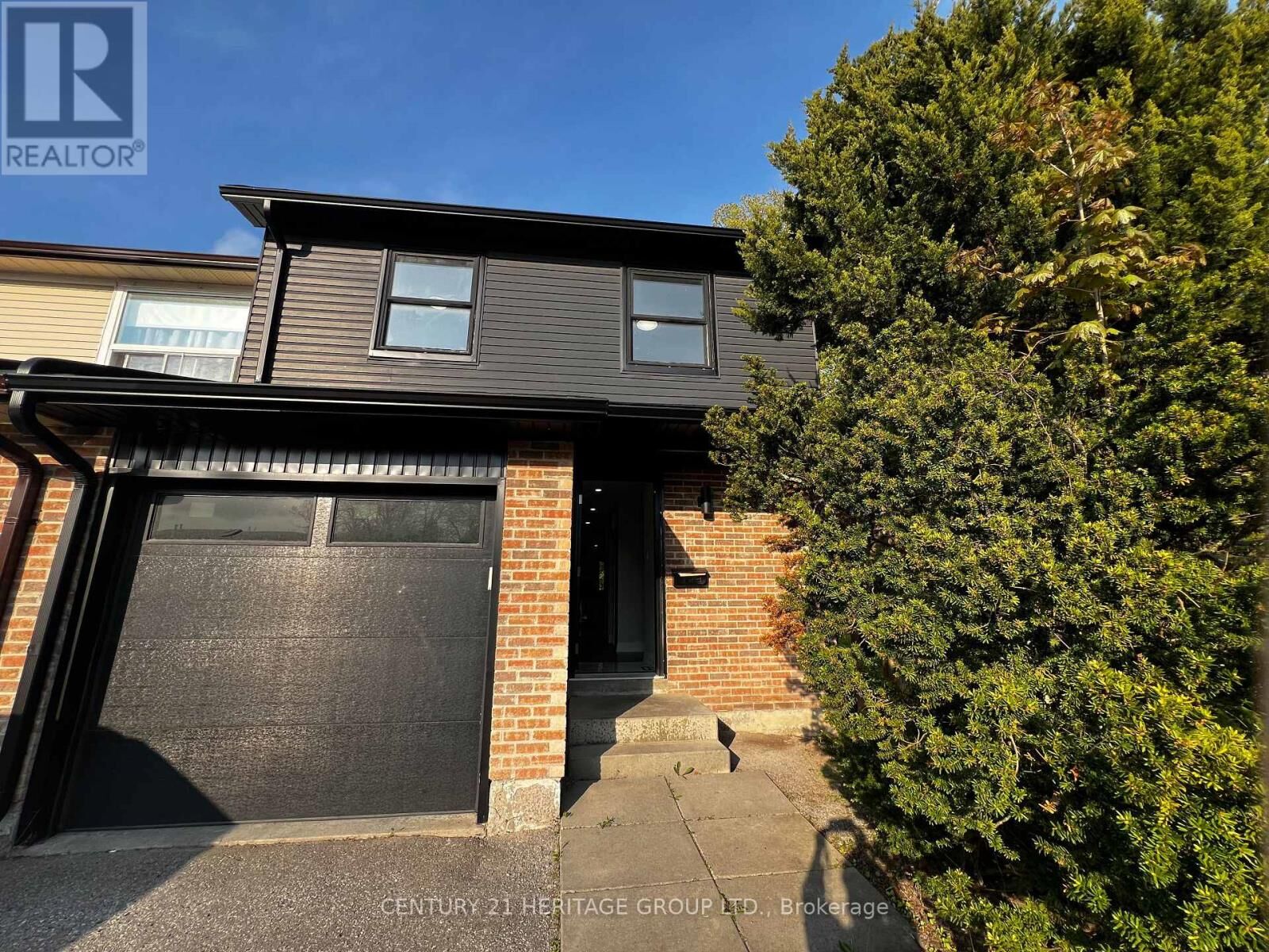 Property Photo:  1133 Trowbridge Court  ON L1G 7H1 