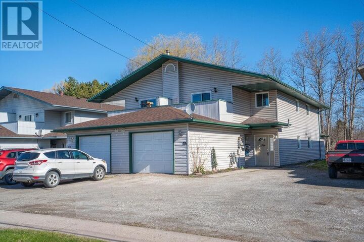 Property Photo:  114-116 East Balfour St  ON P6C 1X5 