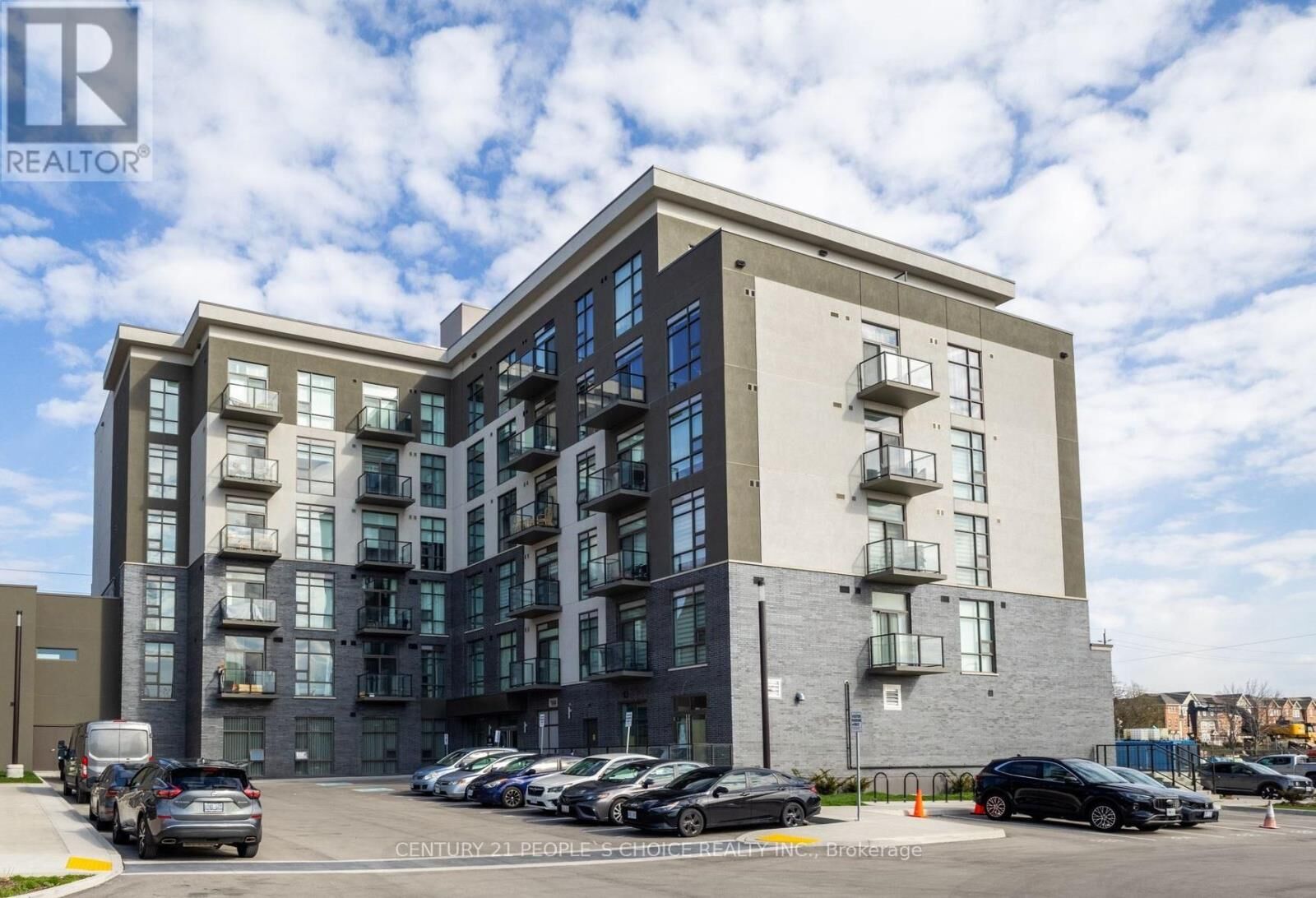 Property Photo:  10 Mallard Trail 532  ON L8B 2A7 