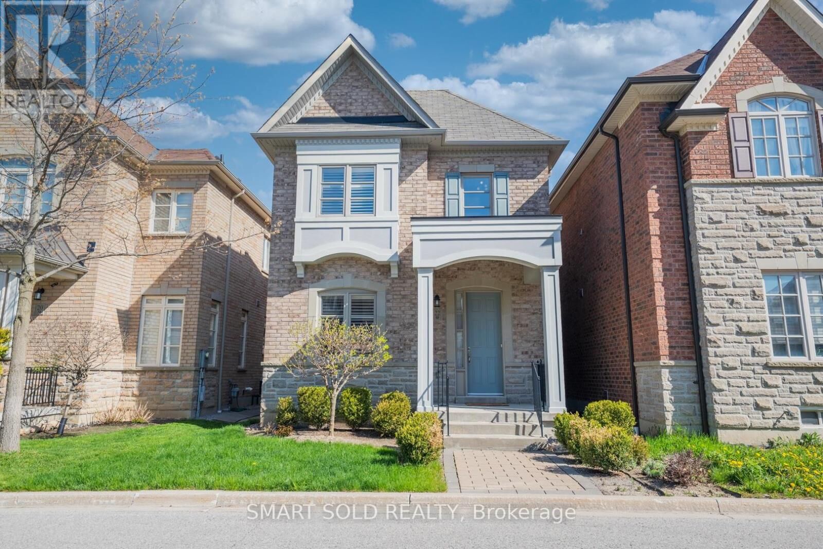 Photo de la propriété: 22 Mayapple Lane North ON L4E 1B8