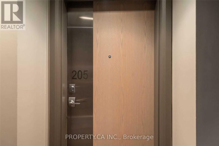 Property Photo:  3028 Creekshore Common 205  ON L6M 5K6 