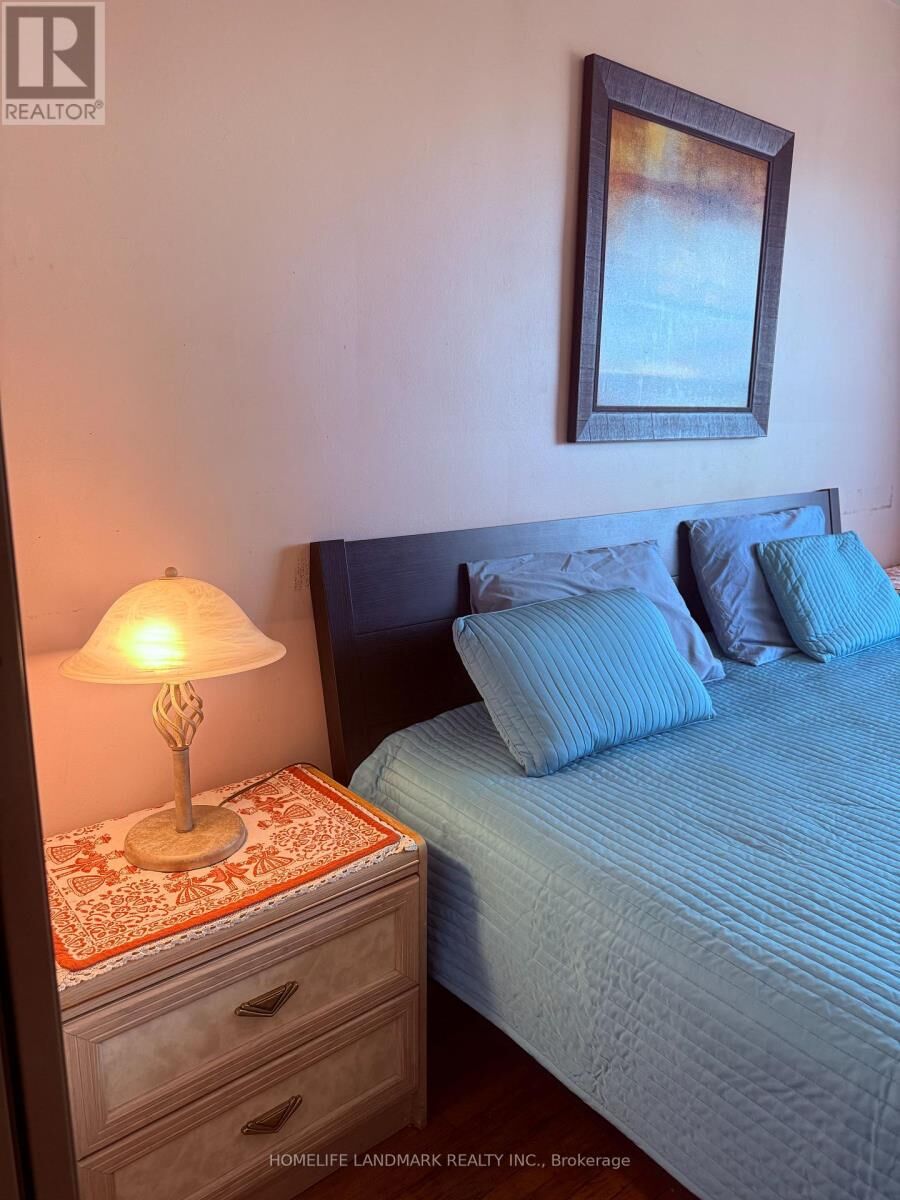 Property Photo:  17 Wishing Well Drive  ON M1T 1H9 