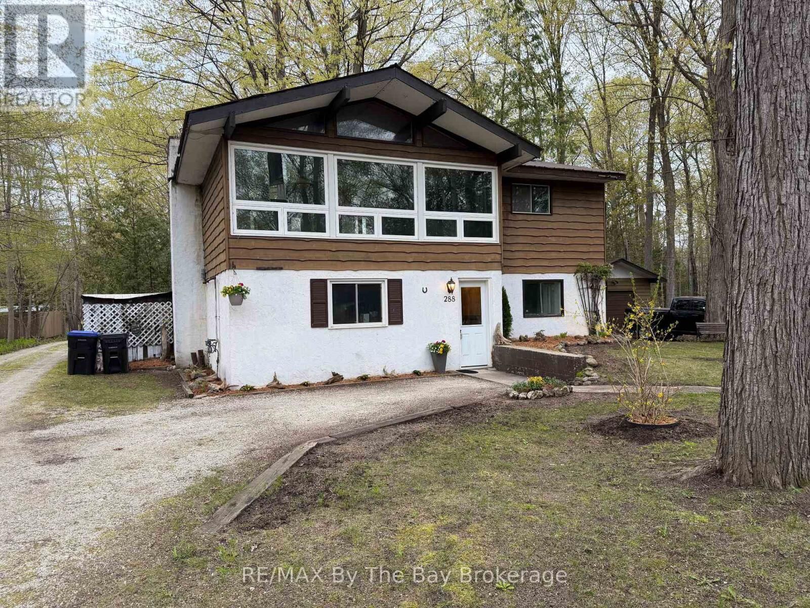 Property Photo: 288 Knox Road East ON L9Z 2T5