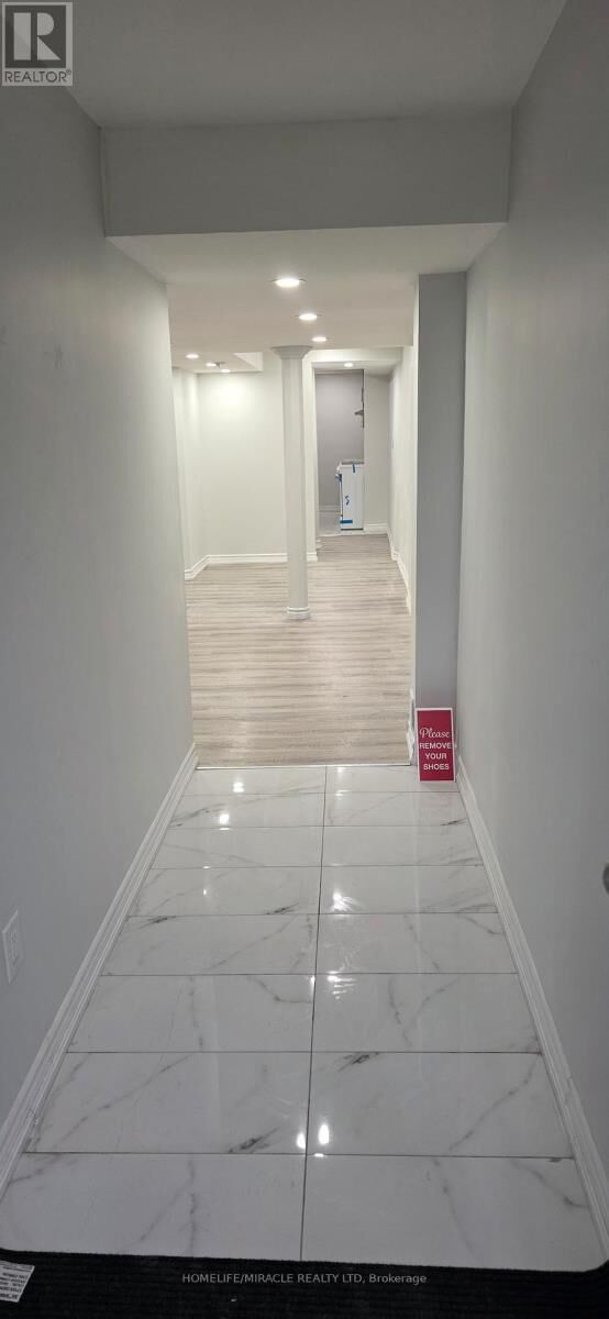 Property Photo:  163 Seasons Drive  ON M1X 2E2 