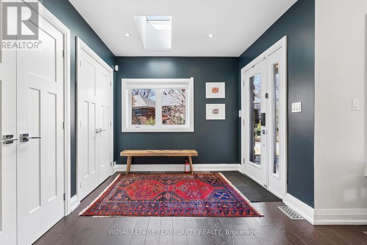 Property Photo:  83 Humbercrest Boulevard  ON M6S 4L2 