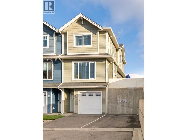 Property Photo: 1910 11 Avenue Northeast 14 BC V1E 2V5