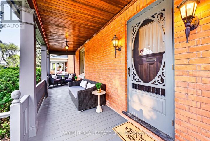 Property Photo:  44 Wallace Street  ON L4L 2P3 